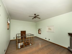 Image 16 - 925281
