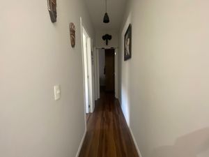 Image 10 - 925282