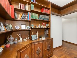 Image 22 - 925286