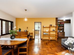 Image 8 - 925286