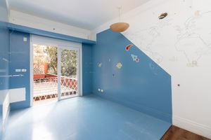 Image 34 - 925290