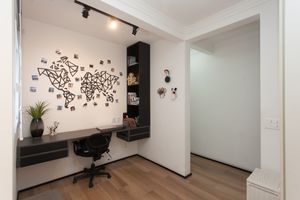 Image 21 - 925295