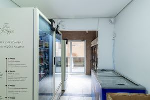 Image 31 - 925299