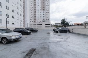 Image 45 - 925299