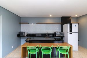 Image 41 - 925299
