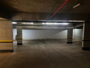 Image 16 - 925301