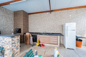 Image 40 - 925303