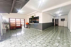 Image 4 - 925306