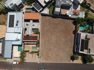 Image 11 - 925308