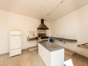 Image 33 - 925316
