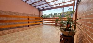 Image 13 - 925317