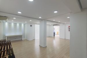 Image 35 - 925320