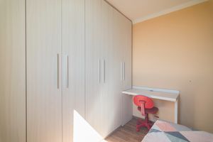 Image 18 - 925320