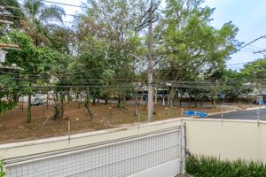 Image 39 - 925325