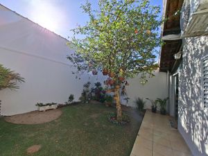 Image 34 - 925327