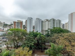 Image 28 - 925329