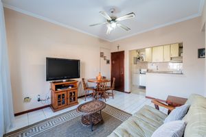 Image 3 - 925330