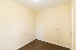 Image 30 - 925331