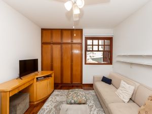 Image 30 - 925333