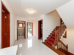 Image 11 - 925333