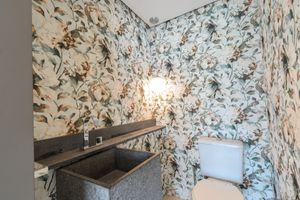 Image 10 - 925336