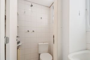 Image 34 - 925336