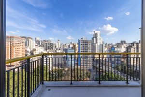 Image 18 - 925339