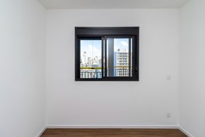Image 30 - 925339