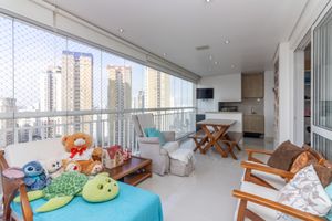Image 11 - 925341