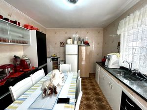 Image 15 - 925347