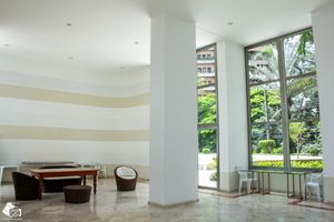 Image 4 - 925350