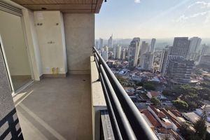 Image 11 - 925353