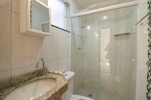 Image 19 - 925357