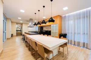 Image 33 - 925358