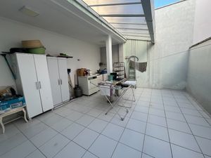 Image 10 - 925368
