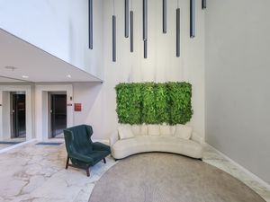Image 34 - 925369