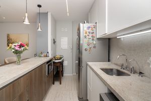 Image 3 - 925369