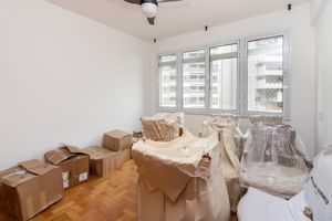 Image 11 - 925374