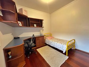 Image 32 - 925377