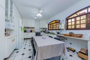 Image 25 - 925380