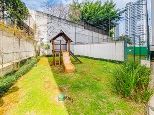 Image 33 - 925390