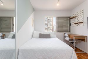 Image 19 - 925399