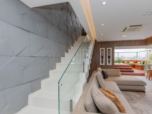 Image 6 - 925414