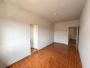 Image 15 - 925416