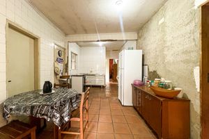 Image 8 - 925417