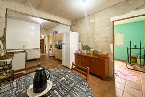 Image 7 - 925417