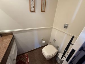 Image 17 - 925420
