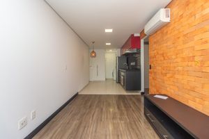Image 6 - 925421