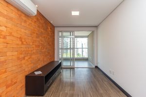 Image 7 - 925421