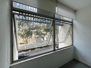 Image 5 - 925422